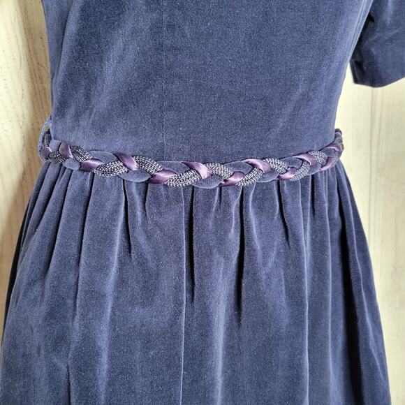 Vintage 80s Blue Velveteen Puff Sleeve Midi Dress with Braided Belt, size 9/10 - Picture 5 of 10